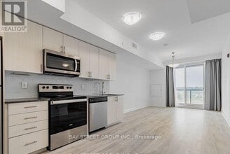 Building Photo - 9700-9700 Ninth Line
