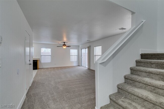 Building Photo - 11924 Lemon Balm St