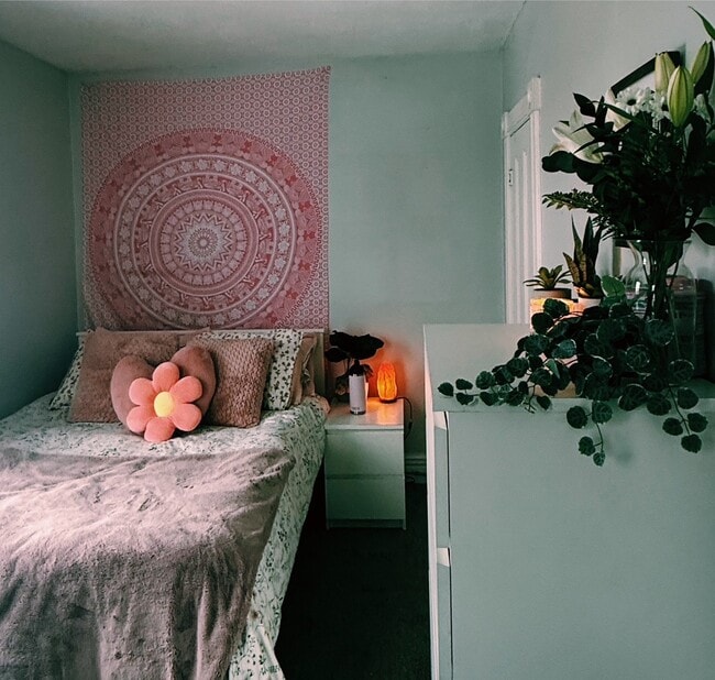 Building Photo - 297 Park St N