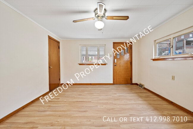 Building Photo - 2047 Redrose Ave Unit 2 - Carrick