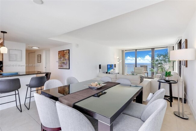 Foto del edificio - 3000 N Ocean Dr