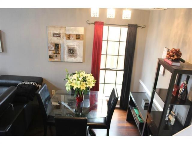 Foto del edificio - 4084 Windhaven Ln