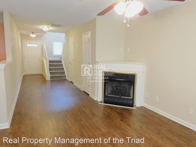 Building Photo - 2 br, 2.5 bath House - 5606 Harbor House D...