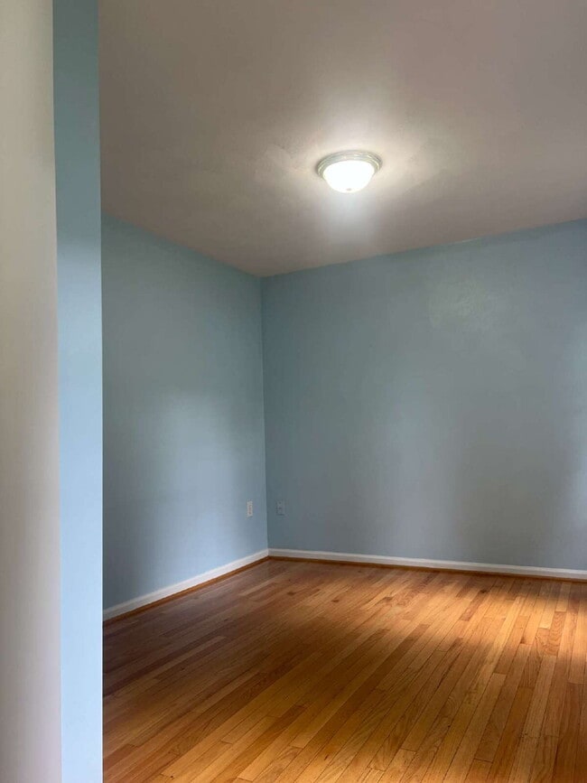 Foto del edificio - 3 Bdrm / 2.5 Bath House Available Now!!! N...
