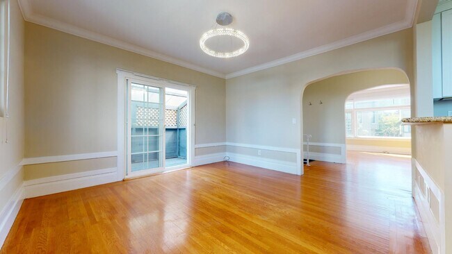 Building Photo - 182 26th Ave