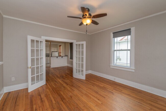 Foto del edificio - Spacious 2 Bedroom Cottage w/ Granite & Ha...