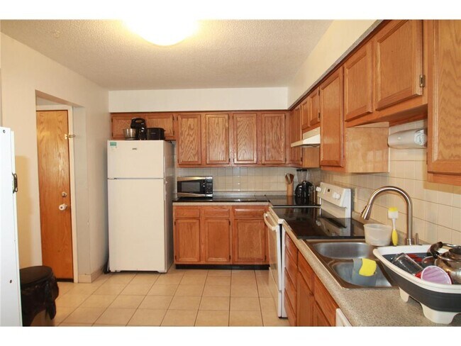 Building Photo - 949 Wescott Trail