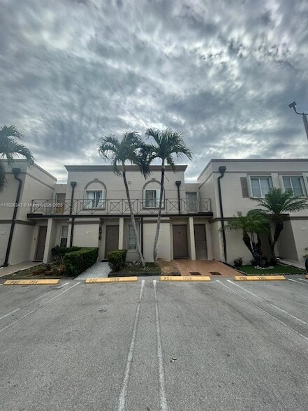 Building Photo - 1158 NW 124th Ave