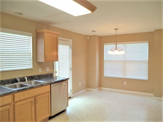 Building Photo - 5401 Silver Grove Lane