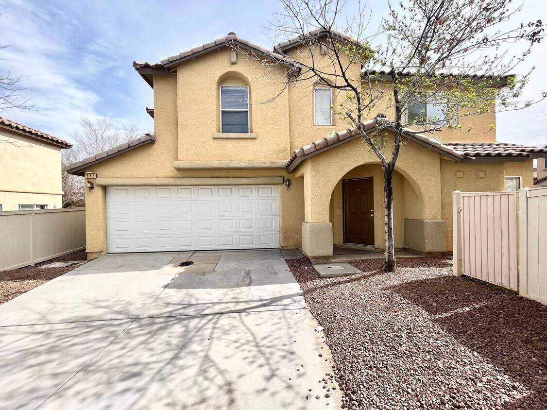 Foto principal - 556 Albacate St