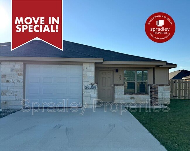 Foto del edificio - 1636 Sabine Rd