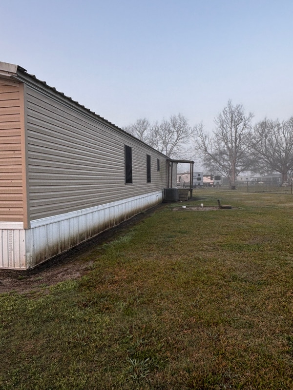 Building Photo - 1081 Mustang Dr