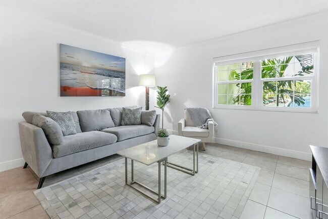 Foto del edificio - 2424 SE 17th St