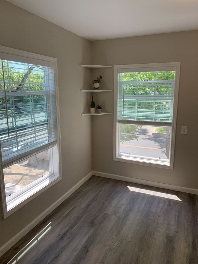 Dining Area in Kitchen - 2827 O St