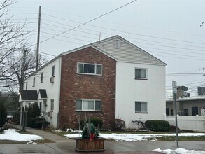 Building Photo - 179 Orinoco Dr