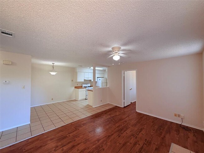 Building Photo - 2301 Whitlow Cove