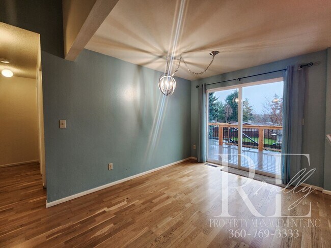 Foto del edificio - Garden Oasis at Contemporary 3-Bed