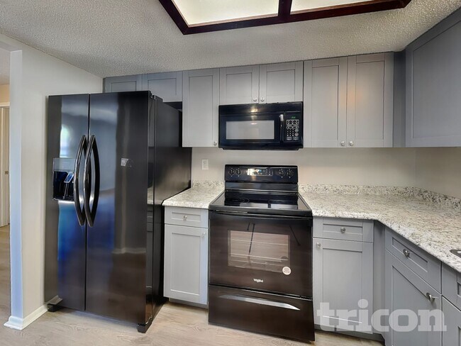 Foto del edificio - 2001 Deborah Dr