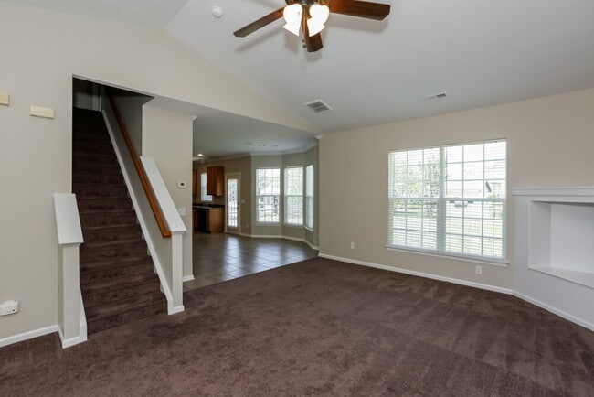 Building Photo - 1020 Duck Point Dr