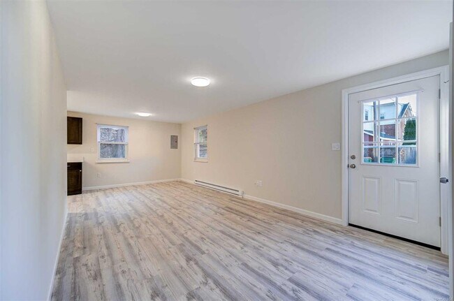 Building Photo - 38 Masters Pl