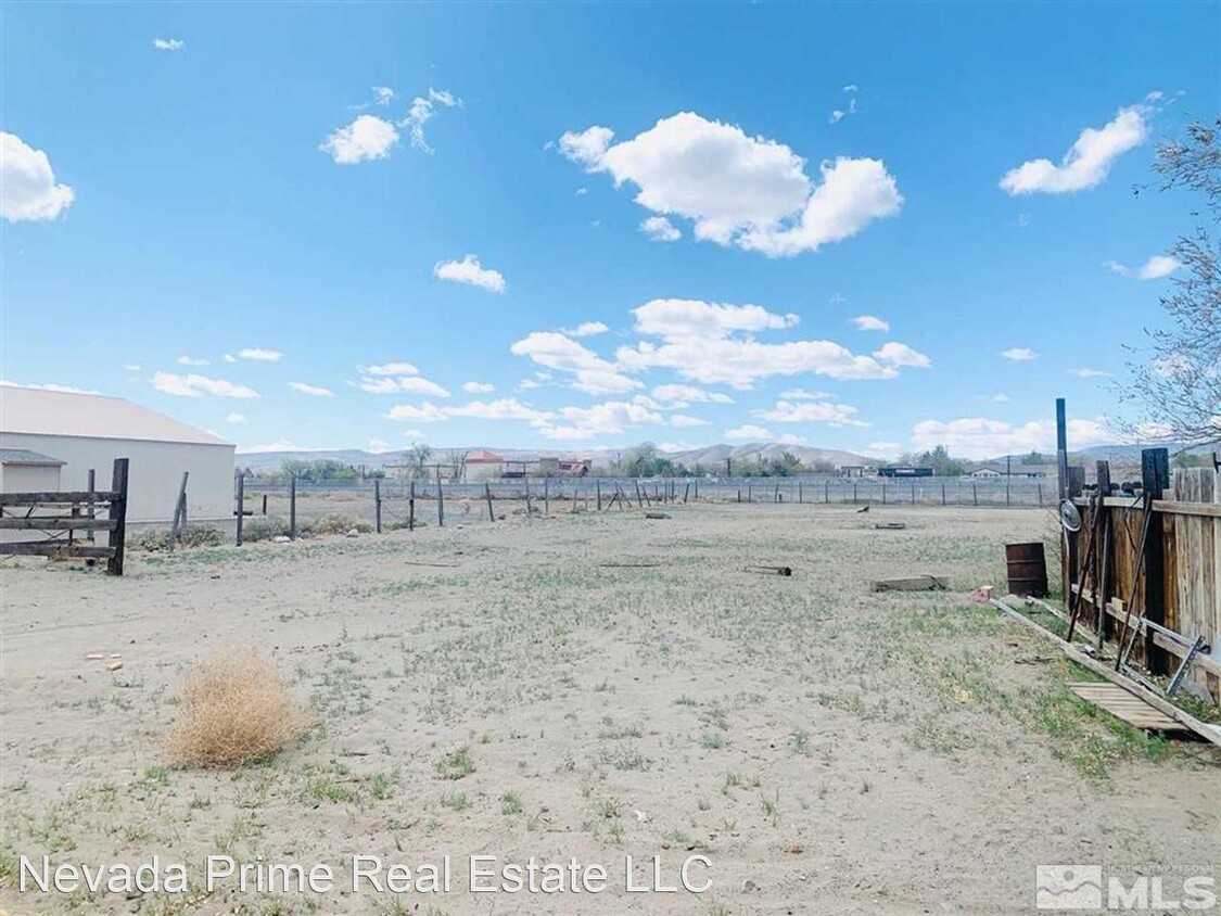 Foto del edificio - 4 br, 2 bath House - 845 Fremont Street