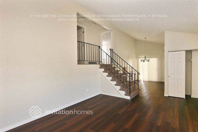 Foto del edificio - 4680 Crown Blvd