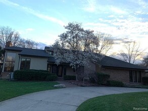 Building Photo - 3266 Montmarte Cir