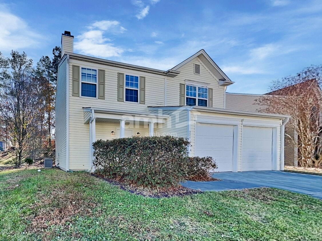 Primary Photo - 204 Cloverdale Drive