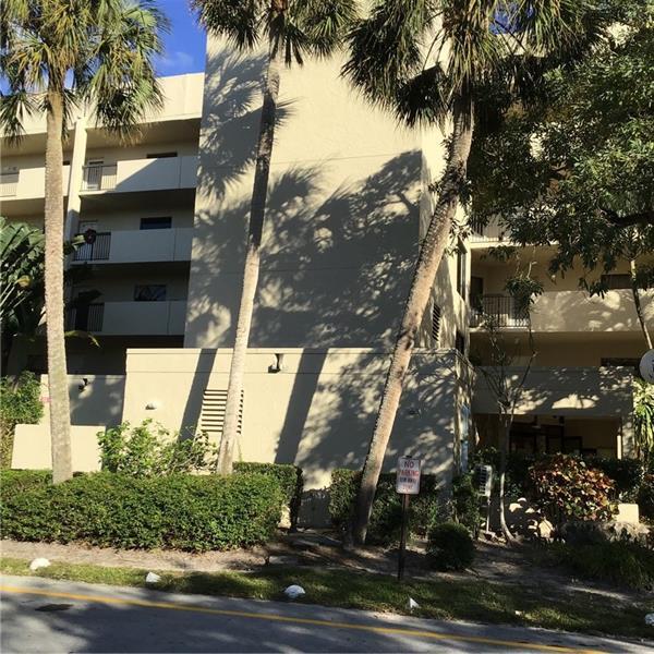 Building Photo - 3050 NW 42nd Ave