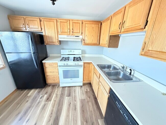 Foto del edificio - 1306 Forestdale Ct