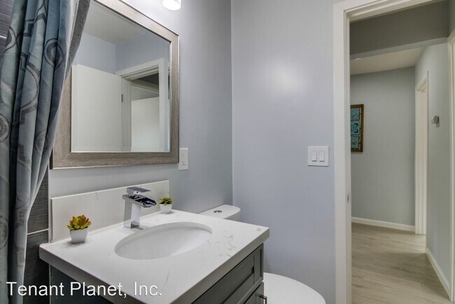 Building Photo - 2 br, 2 bath House - 140 Woodman St