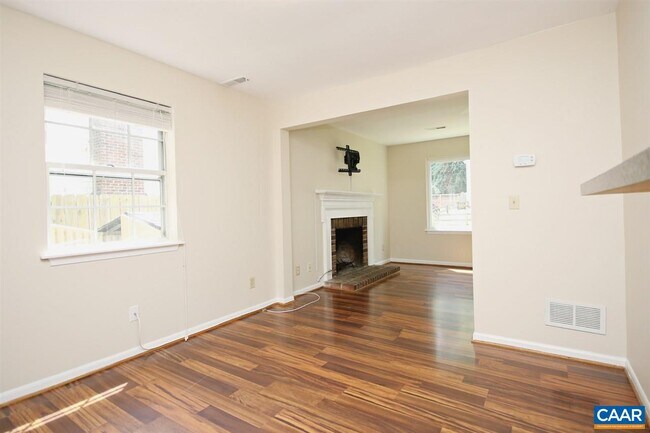 Building Photo - 274 Albert Ct