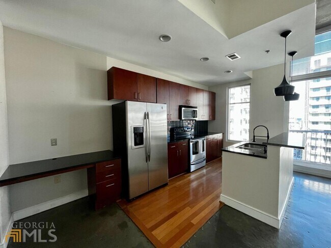Foto del edificio - 44 Peachtree Pl NW