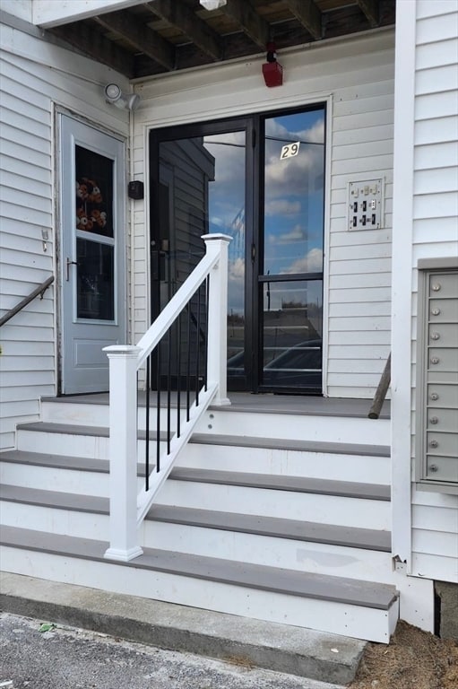 29 Central Ave Unit 6, Salisbury, MA 01952 Room for Rent in Salisbury