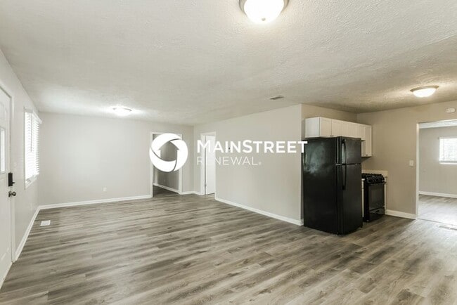 Foto del edificio - 3 Bedroom Pet-Friendly Home in INDIANAPOLI...