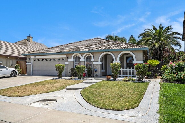 Foto del edificio - 8736 Glacier Point Dr