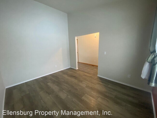 Foto del edificio - 3 br, 2 bath House - 1900 W Creeksedge Way