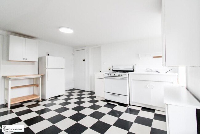 Foto del edificio - 1 bedroom in BROOKLYN NY 11201