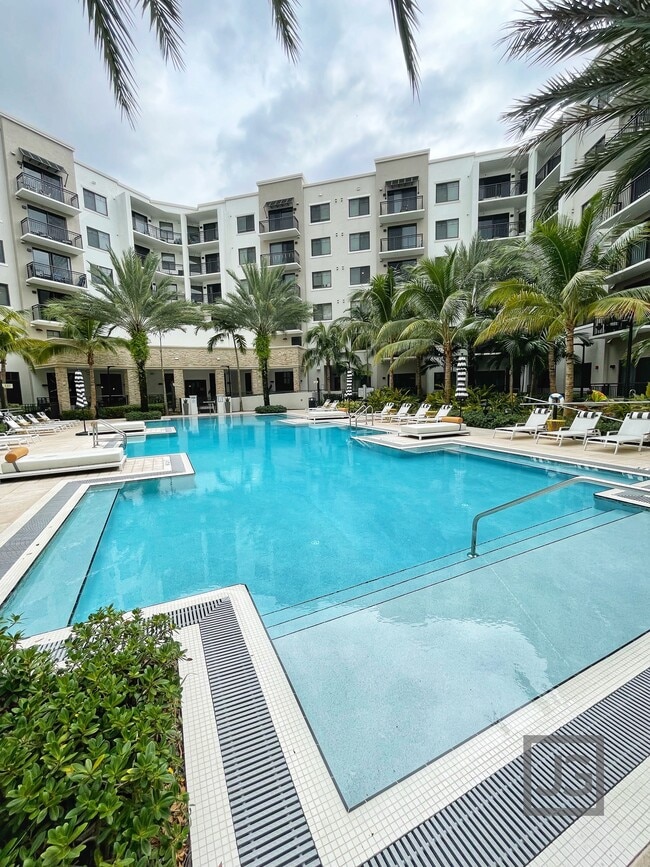 Pool - 440 Westree Ln