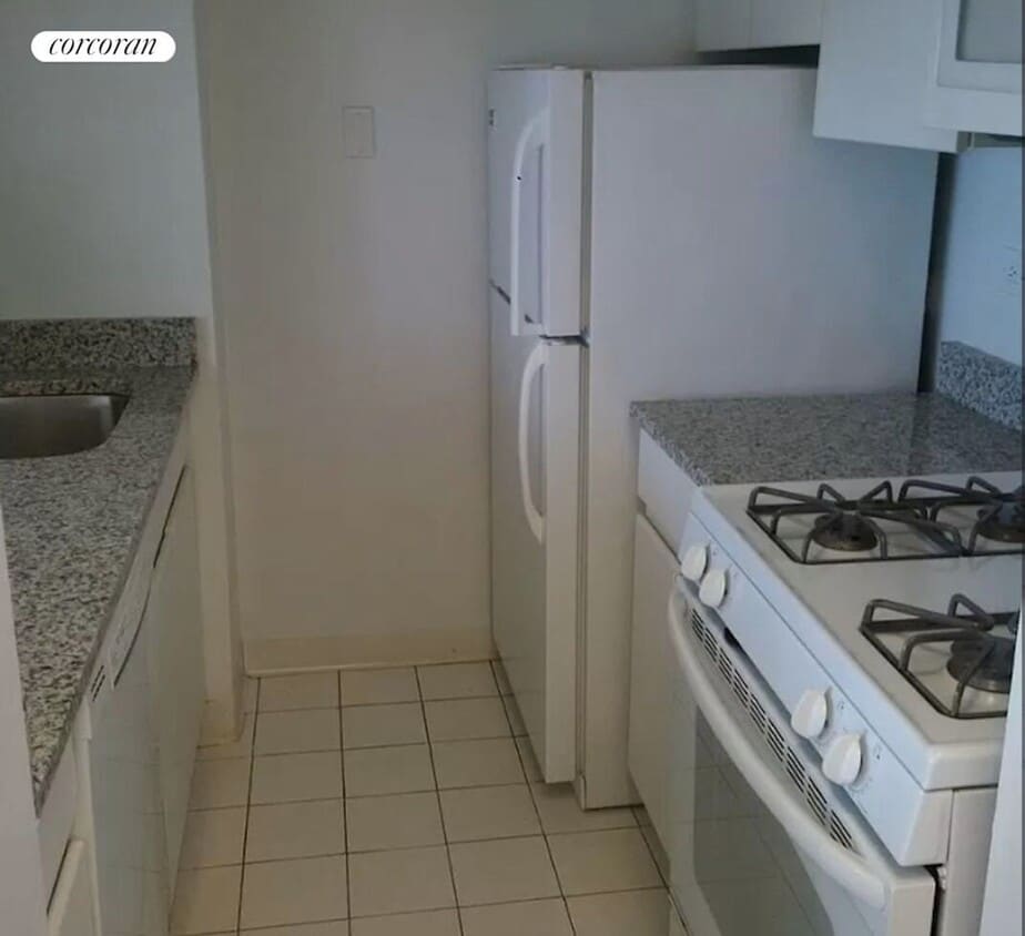 Foto del edificio - 250 E 40th St