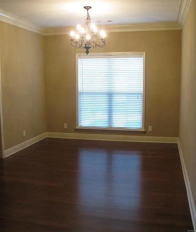 Foto del edificio - 655 Whistlewood Rd