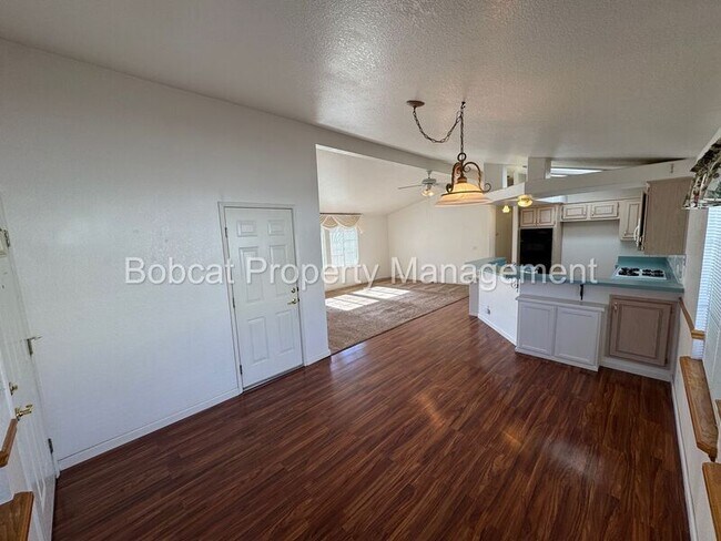 Building Photo - 1129 Gambrel Dr