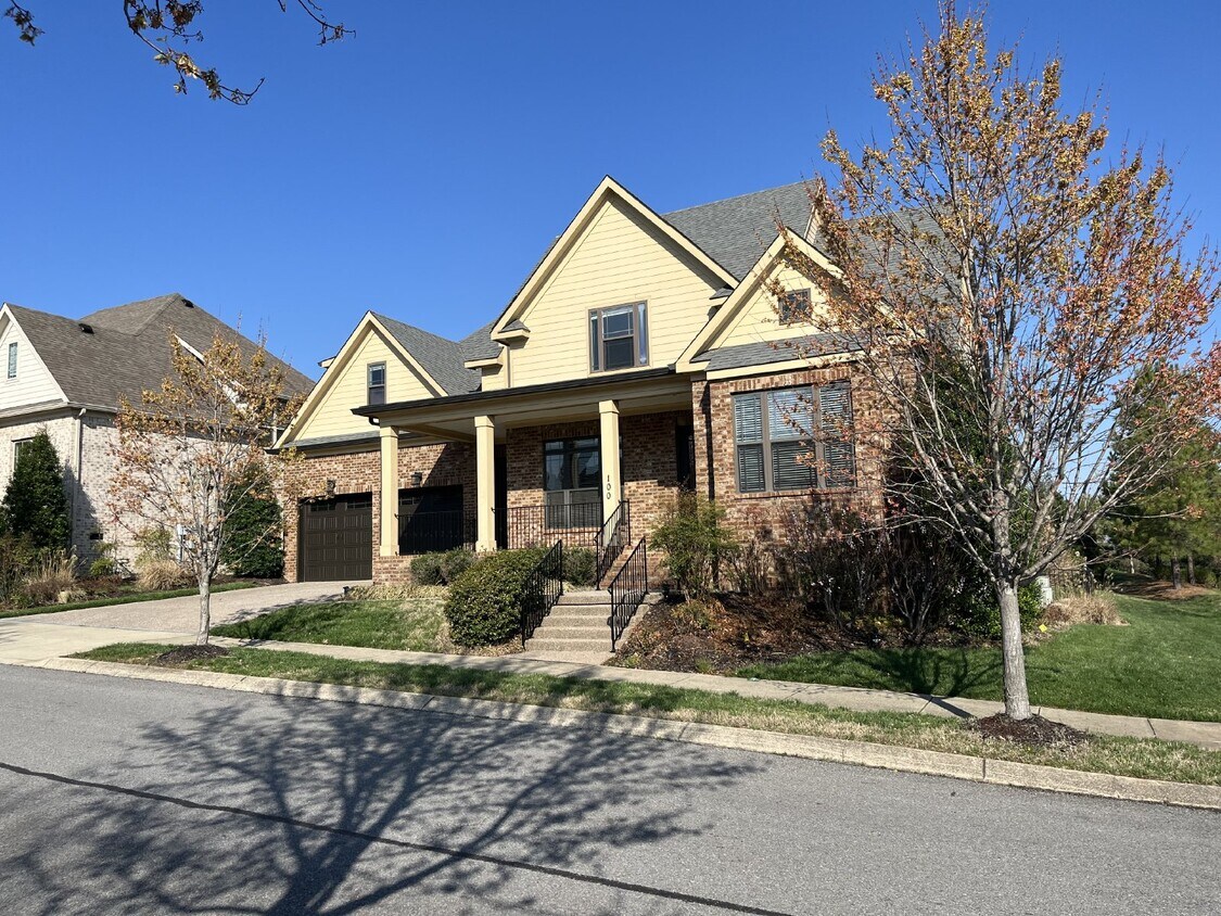 Primary Photo - Charming Rental Property in Prime Franklin...