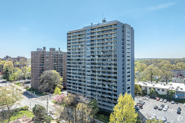 Building Photo - Carlton Tower