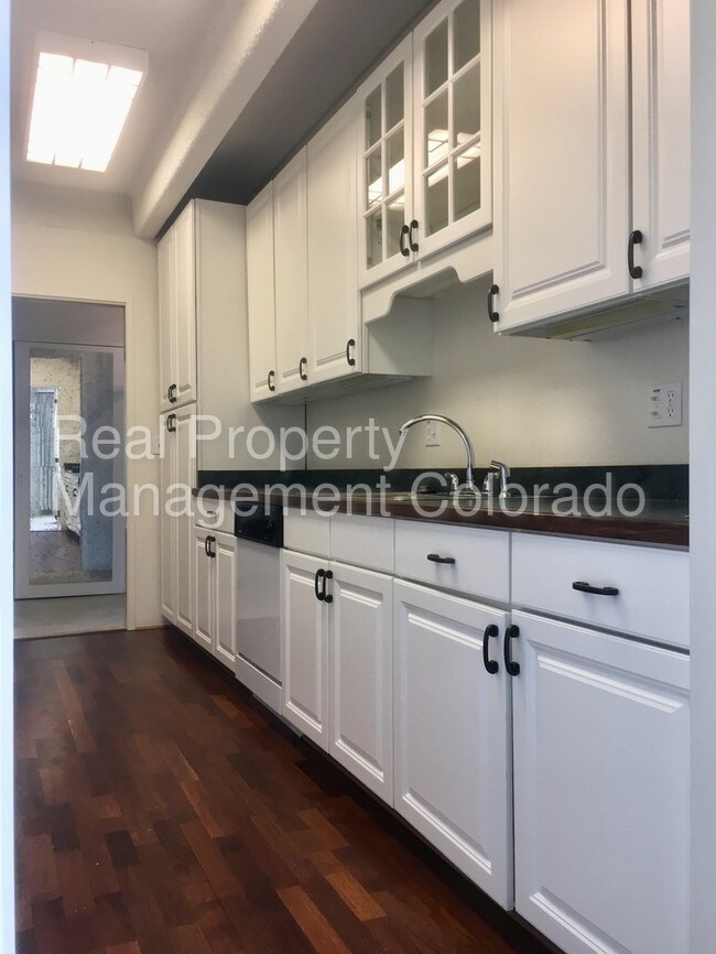 Building Photo - 7877 E Mississippi Ave