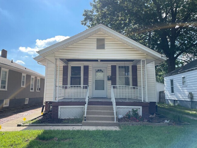 Building Photo - 2031 N 8th St