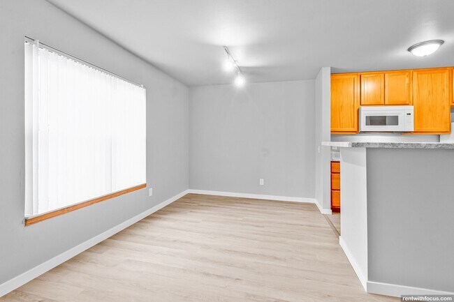 Interior Photo - Ridgewood Trails