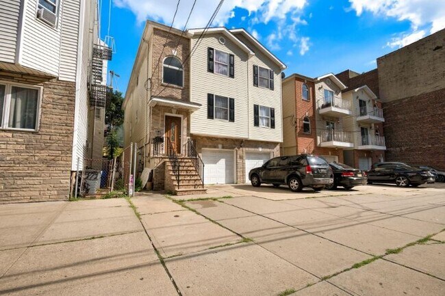 Building Photo - 468 John F. Kennedy Blvd