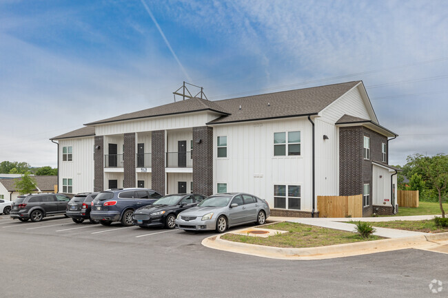 Building Photo - Avenue Electric Apartments