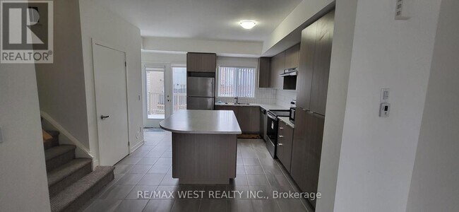 Photo du bâtiment - 1525 Kingston Rd